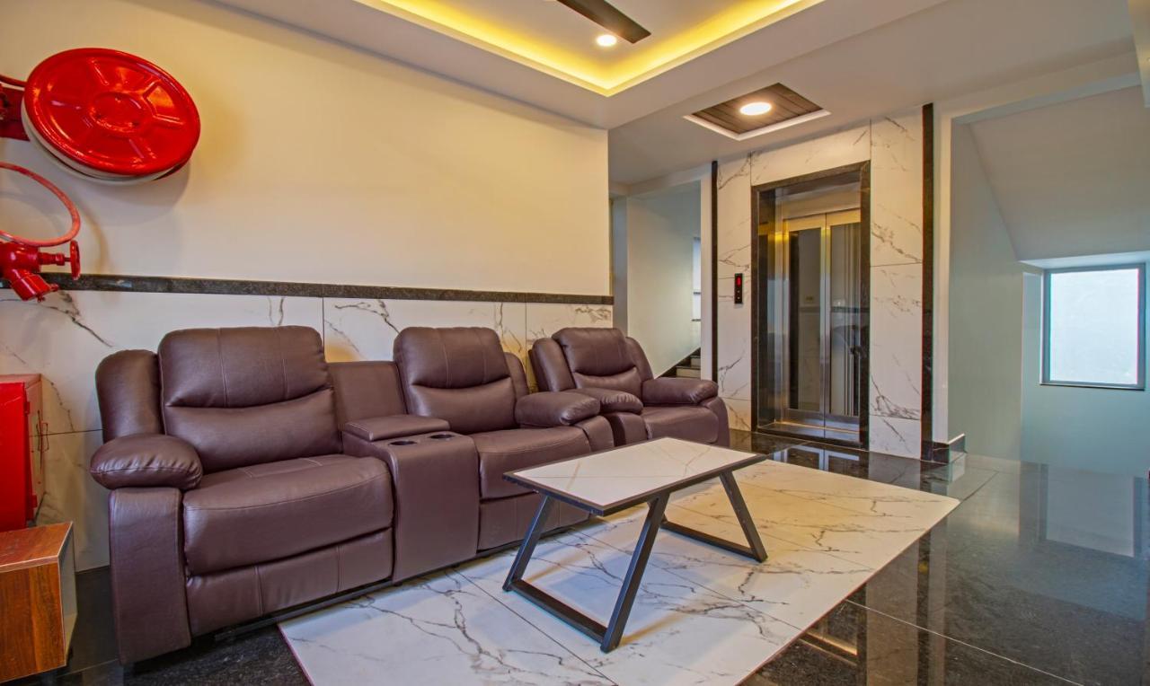 Treebo Abhi Suites, 400 Mts From Guntur Junction Exterior photo