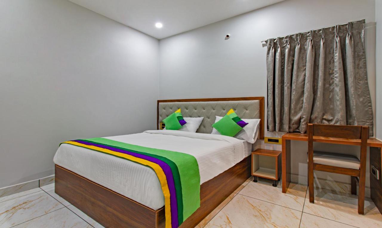 Treebo Abhi Suites, 400 Mts From Guntur Junction Exterior photo