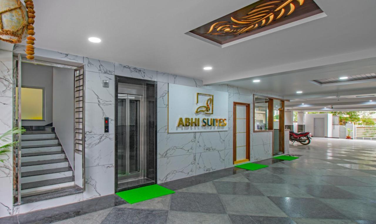 Treebo Abhi Suites, 400 Mts From Guntur Junction Exterior photo