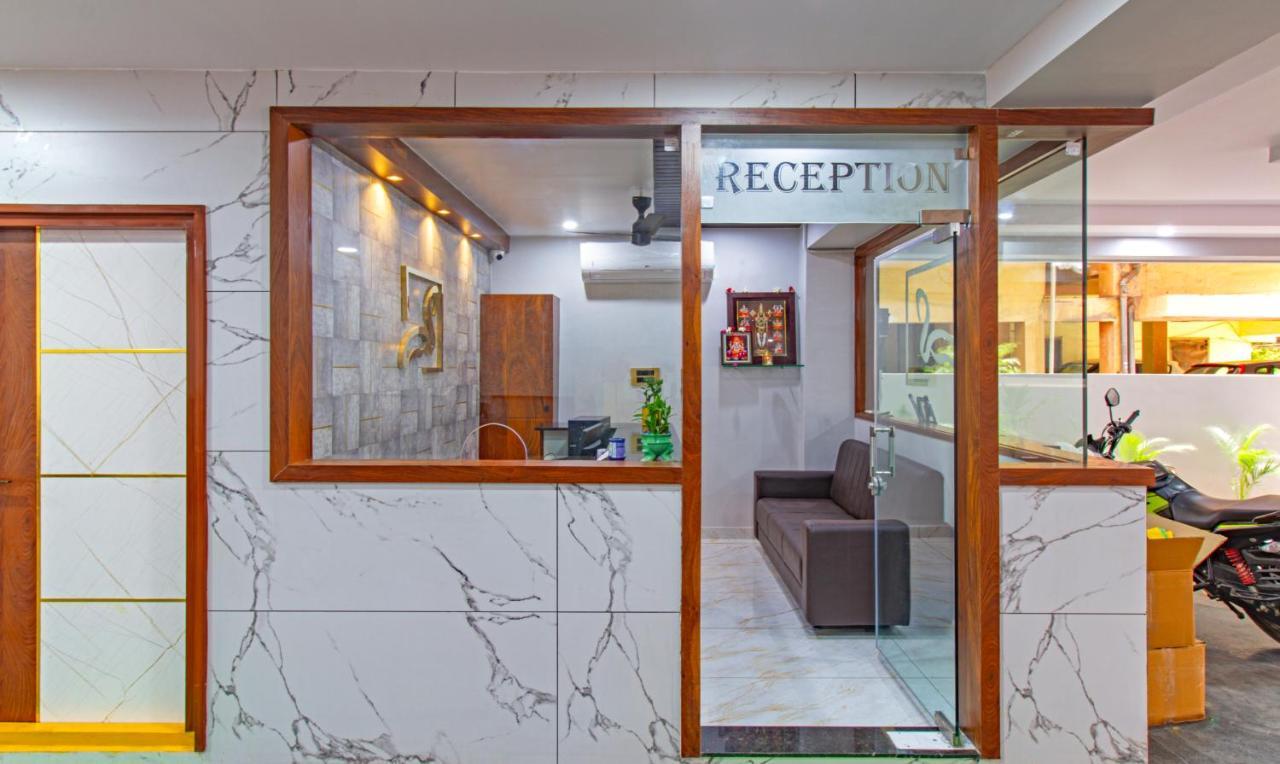 Treebo Abhi Suites, 400 Mts From Guntur Junction Exterior photo