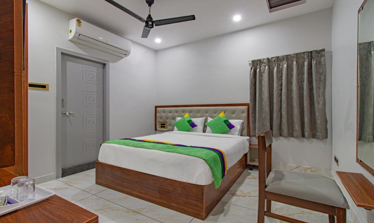 Treebo Abhi Suites, 400 Mts From Guntur Junction Exterior photo